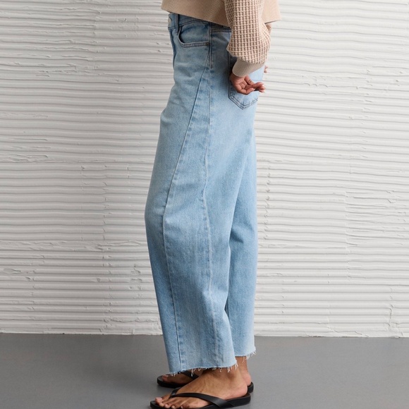 AE stretch barrel jeans Sz 8 short - Picture 2 of 14